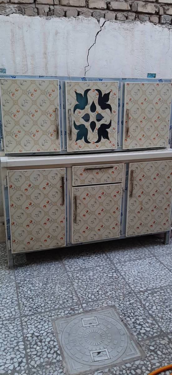 كاونتر جديد استعمال قليل جدا السعر 125 الف الرقم *********** واتصال و واتساب
