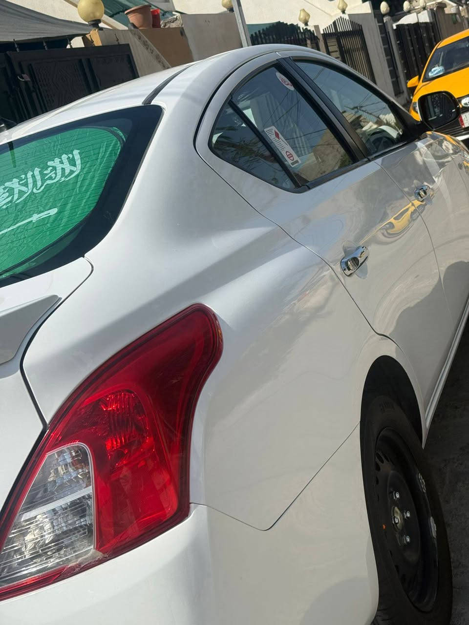 لاكشمي بأي لىبيع موديل 2021سياره بدون صبخ فقط بيها 3مكانات بارد صغار سياره جاهزه من كلشي جديده ماشيه 71دفتر بانزين موجود رقمها اربيل مكينه كير جديد بشرط فقط للبيع اعتذر عن المروسه والقصد مكانها كركوك سعرها 115اشري يتصل عرقم ***********
