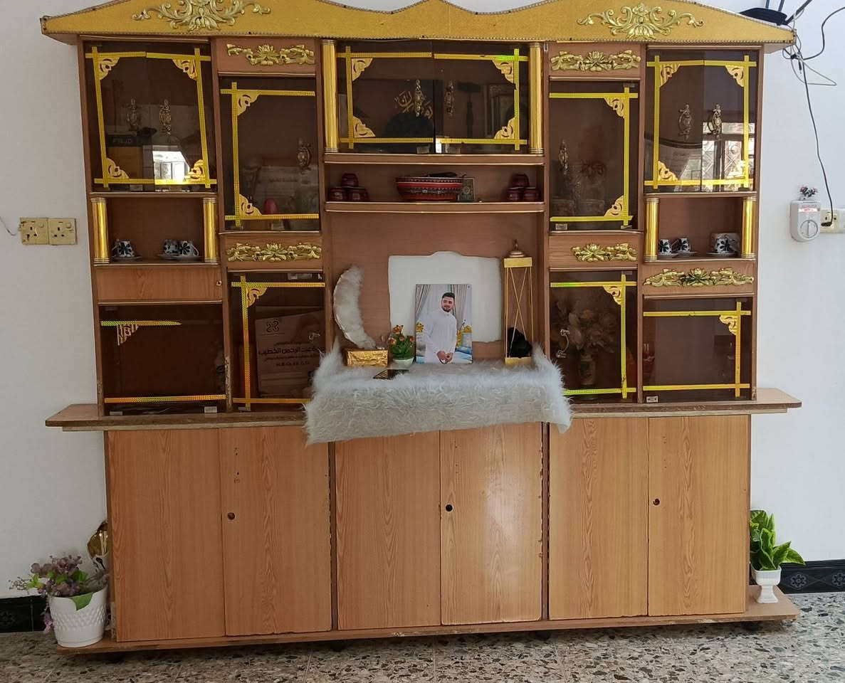 غرفه اخشاب 7قطع حطاطه مصري ملكي للبيع هيه وهذا المعرض دز رساله ويجيك السعر لو راسلني واتساب ***********
