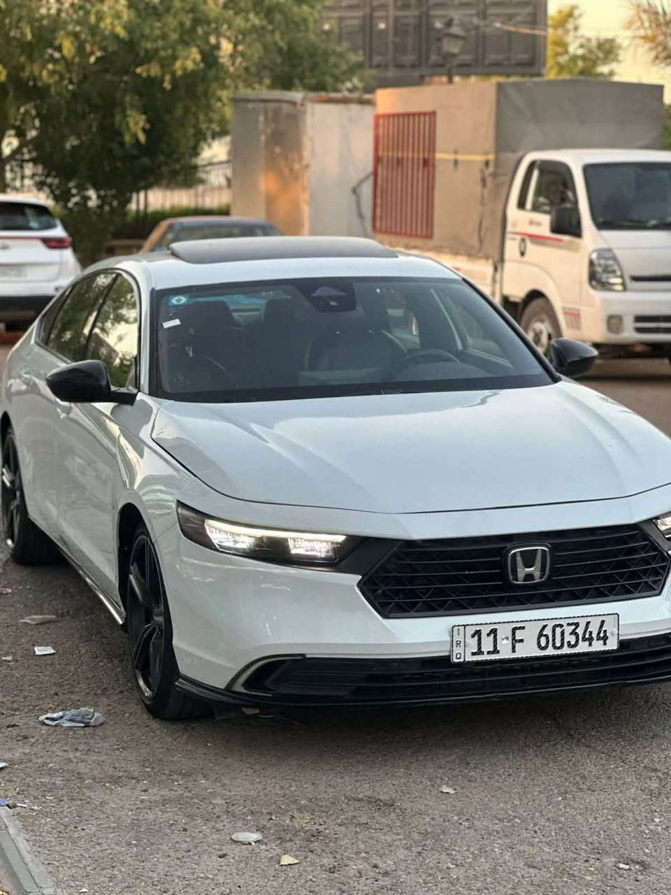 السلام عليكم شباب للبيع هوندا اكورد سبورت هايبرد 🔋2023 فول الفول  سعر مناسب رقم بغداد باسمي هزه وسنويه جديده يرباك دشبول وستيرن بيها اربع قطع حادثها بدون شواصي ولغود كفاله جاملغين وبنيد وباب صدر 

المواصفات 

فتحه 

تبريد قطعتين 

تحديد مسار 

خروج عن المسار 

سياقه شبه ذاتيه 

بصمه 

ابل كار بلي 

كشن كهرباء 

كشن تدفئه 

كير اوتو 

شفتات ستيرن 

شاشه كبيره 

٤وضعيات قياده (ايكو /نورمل /سبورت /انتلجنت )

اضائه LED

كامره خلفيه ٣وضعيات 

مثبت سرعه 

تشغيل عن بعد 

فتح الجامات والتنته عن بعد 

فتح الصندوق عن بعد 

مانع تصادم 

تحكمات ستيرن 

السياره ماشيه ٢٠ الف كم فقط 

السياره اقتصاديه جداً بالبانزين ومعروفه الاكورد ومواصفاتها 

ومساحتها الداخليه كلش واسعه 
١٥٥ ورقه فقط مكاني بغداد غزاليه اي استفسار ‭***********‬
