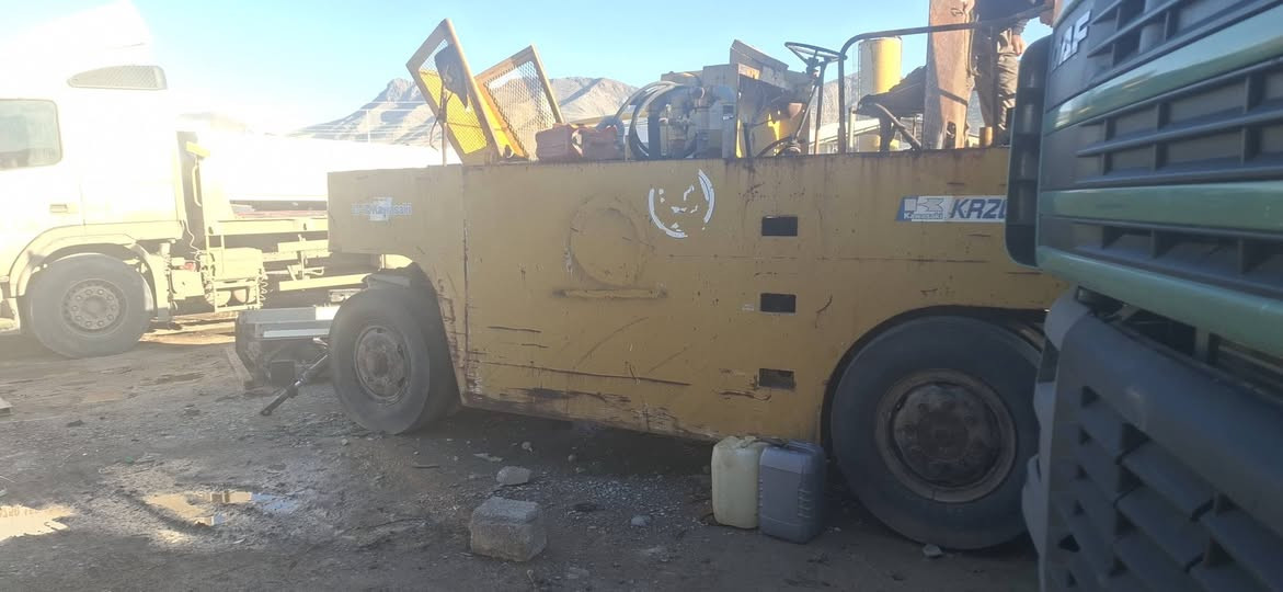 حادلة مطاطية لتفصيخ للبیع كل غراض للبیع . واتساب***********
