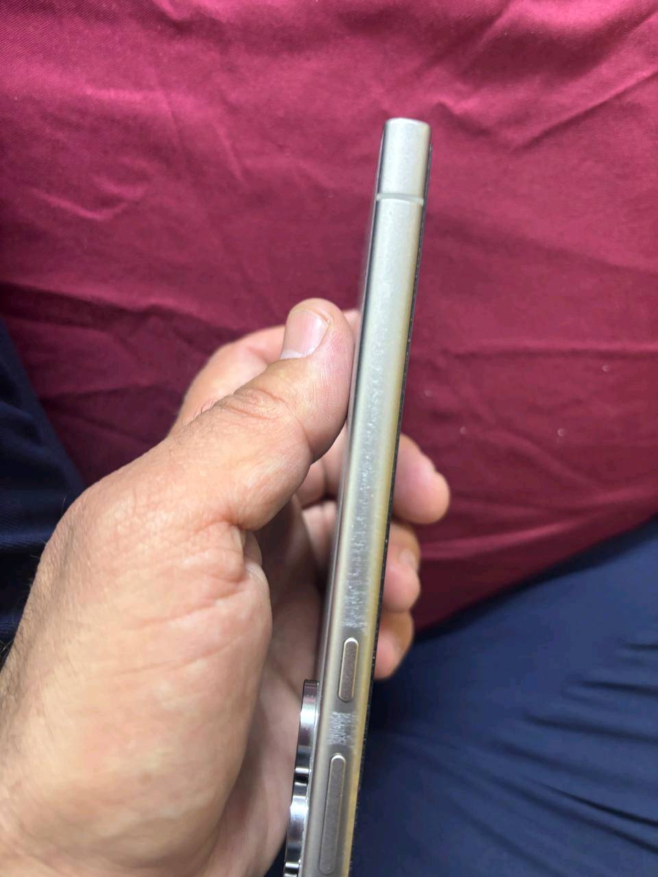 الترا ٢٤ ذاكرة ٥١٢ رام ١٢ نضيف جدا مضمون من اي عطل او تصليح تيتانيوم كفر حماية الكاميرات ولاصق حماية بدون ملحقات مدينة الصدر قطاع ٣٤ ما عندي توصيل الاستلام من الباب قفلة قفلة ٩٠٠