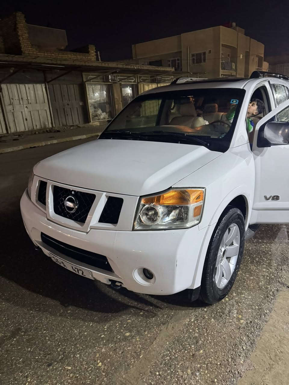 للبيع نيسان ارماده موديل 2009 فئة SE
السيارة مكفوله من الحادث  والتبديل 
محرك وكير مكفولات 
حدادية  جديدة 100‎%‎مع  البوربرنات 4 تخم جدد 
ويل حجم 20 بلادي 
تخم تاير جديد 100‎%‎
تبريد ثلج 
 تحكم ستيرن 
شاشه  
كامرة بلاد 
حساسات  بلاد 
دواخل لون بيجي مخمل 
سنتر لوك شغال 
جنطة كهرباء شفط 
منظومة لايت زنون 
 السياره فقط السلات روف متوقف حاليا 
والباقي كله شغال 
بيها قطعتين كلير 
رقمها ثلاثي مميز بسمي 
العنوان /. كوت. / مركز المدينه 
***********

فقط بيع. مراوس ما اراوس 
 فقط اتصال للشراي وبالخدمه
السعر.   الشراي يتصل ويدلل
