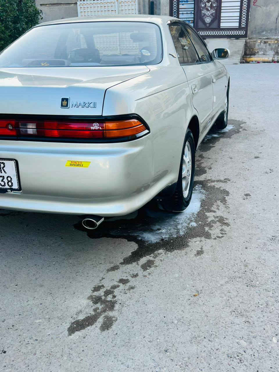 .(سلام عليكم)    مارك نفخ   موديل
( 1993)    بأسمي   رقم   بغداد. ألدولي  سنويه   لغايه (2030)  مكينه  2500 و كير جديد   حداديه   تخم   تاير  كهربائيات  كلها   شغاله  سياره صبغ عام اثر جراد   سياره على وضع شركه   شرط    من  كلشي    مكفولة   من  ضربه   ولخياس   العنوان  واسط نعمانيه  السعر(75)  وبيها مجال (***********)  علمأ  سياره بعد احله من صور    (   تحياتي
