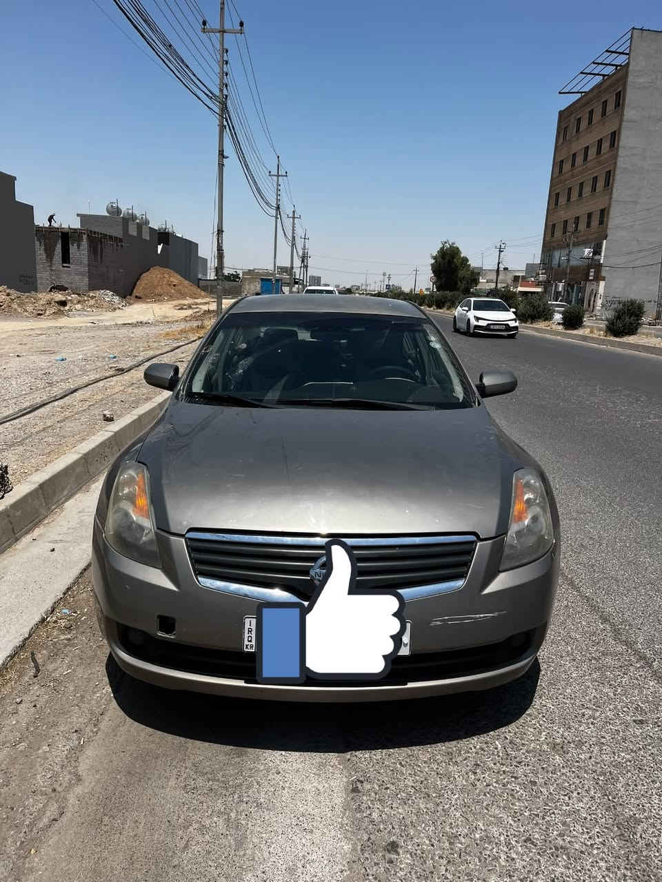 السلام عليكم اخواني سيارة نيسان التيما للبيع موديل 2008 رقم اربيل شرط التحويل وشرط الگير والمكينة والتبريد وشرط كهربائياتها ماناقصها دينار السيارة موجودة باربيل باقي التفاصيل اذا كنت شراي ***********
