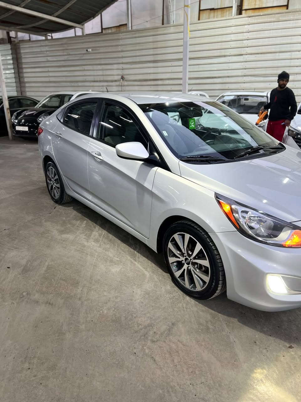 هونداي اكسنت 2014 وارد امريكي كلين تايتل بدون حادث صبغ دعاميات فقط
ماشية 75,000 
محرك كير تبريد كلشي بيهة مكفول السيارة جديدة جداً
رقم بغداد الجديد بأسمي 
مكانهة بغداد حي الاعلام 
السعر 112 
***********
