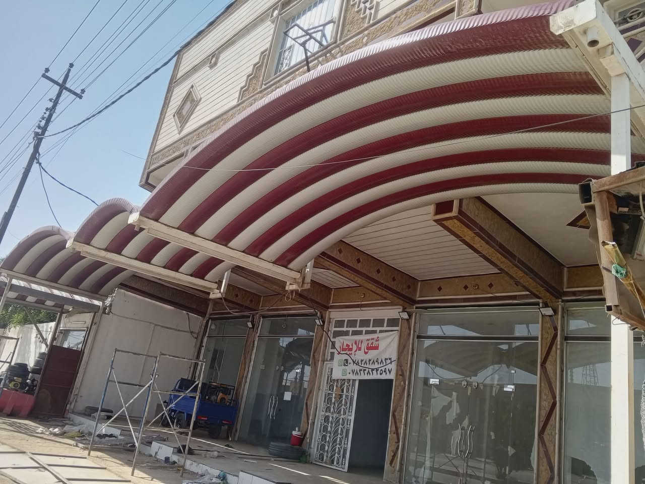 للبيع العرض 6 وطول الوحده عله 3 ينطبكن يصيرن ٦ في ٦ بدون مجاري المتر 8 الكيج 0...5
***********
