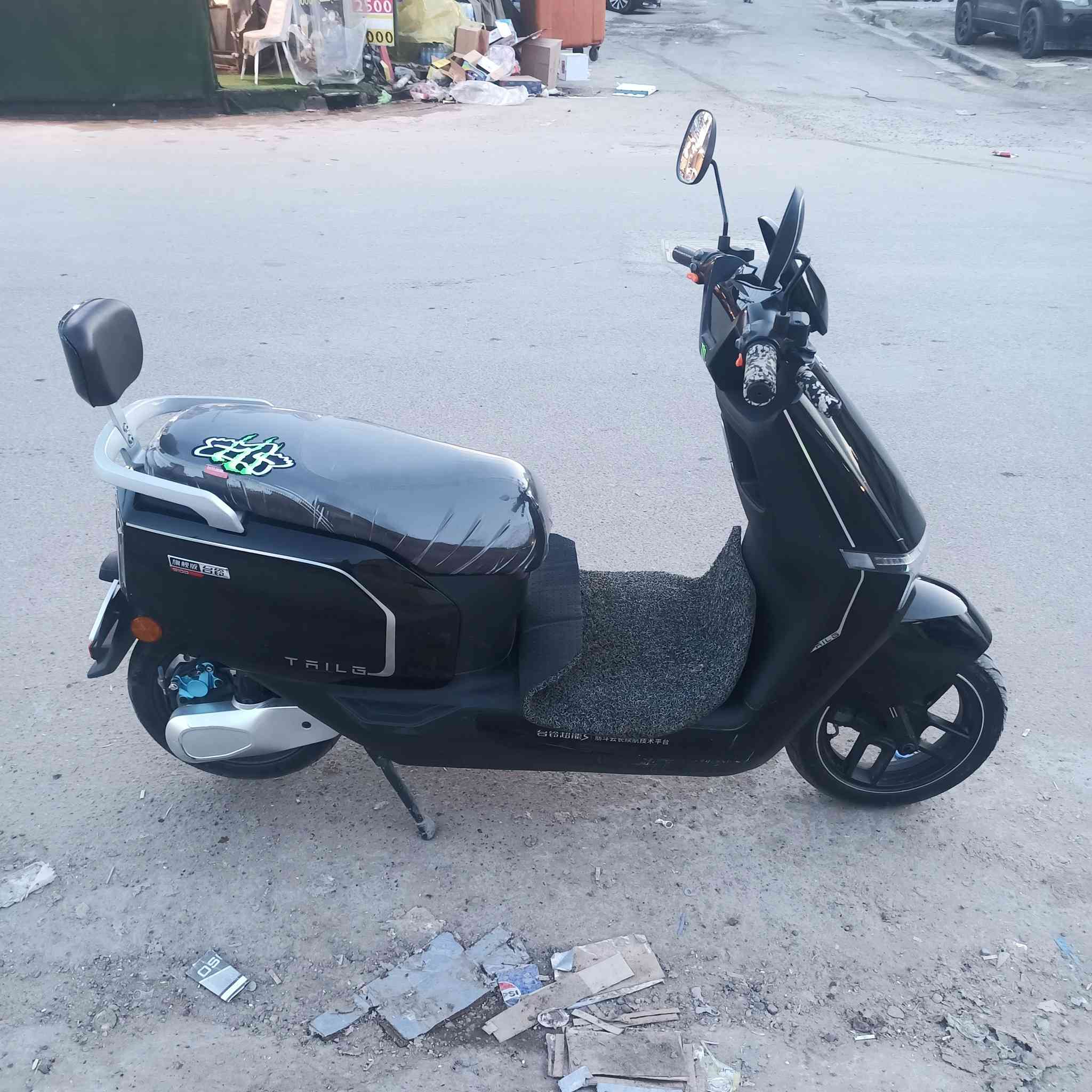 يا الله السلام دراجه TAlLG الوحش العالميه ملف 2000 واط حقيقي دراجه تخبل بطاريات فول شلعه معدل فول دراجه جديده وكل نقص مابيها بيها نضام R رجوع للخلف دراجه تخبل موديل 2025 بيها نضام مثبت سرعه نضام بارك P دراجه لايت زينون تخبل وجديده تايرات جدد دراجه كامله مكمله وخير من الله سعر الدراجه 750 بيها مجال مكاني بغداد حي الجامعه  رقمي للاستفسار ***********
