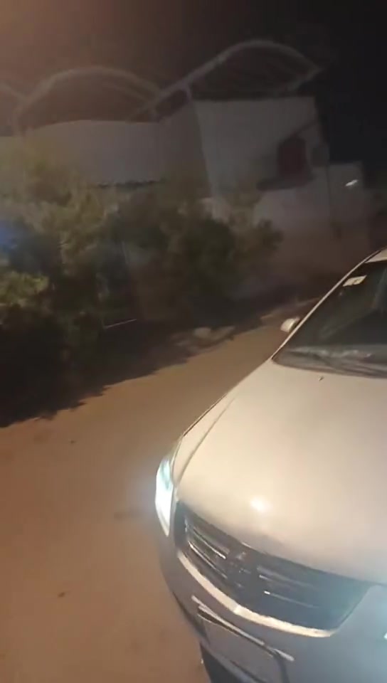 بي واي دي مكينه وقير بيكاتشو كفاله سياره مقفوله من ضربه وصبغ رقم ذي قار شرط تحويل بيها وكاله بالبصره تبريد ثلج حداده خنتاير سياره حلوه مكاني بالبصره سعر 35 وبيها مجال سياره مشروع وطني اليف مديل 2013 رقم الهاتف واتساب 
***********
