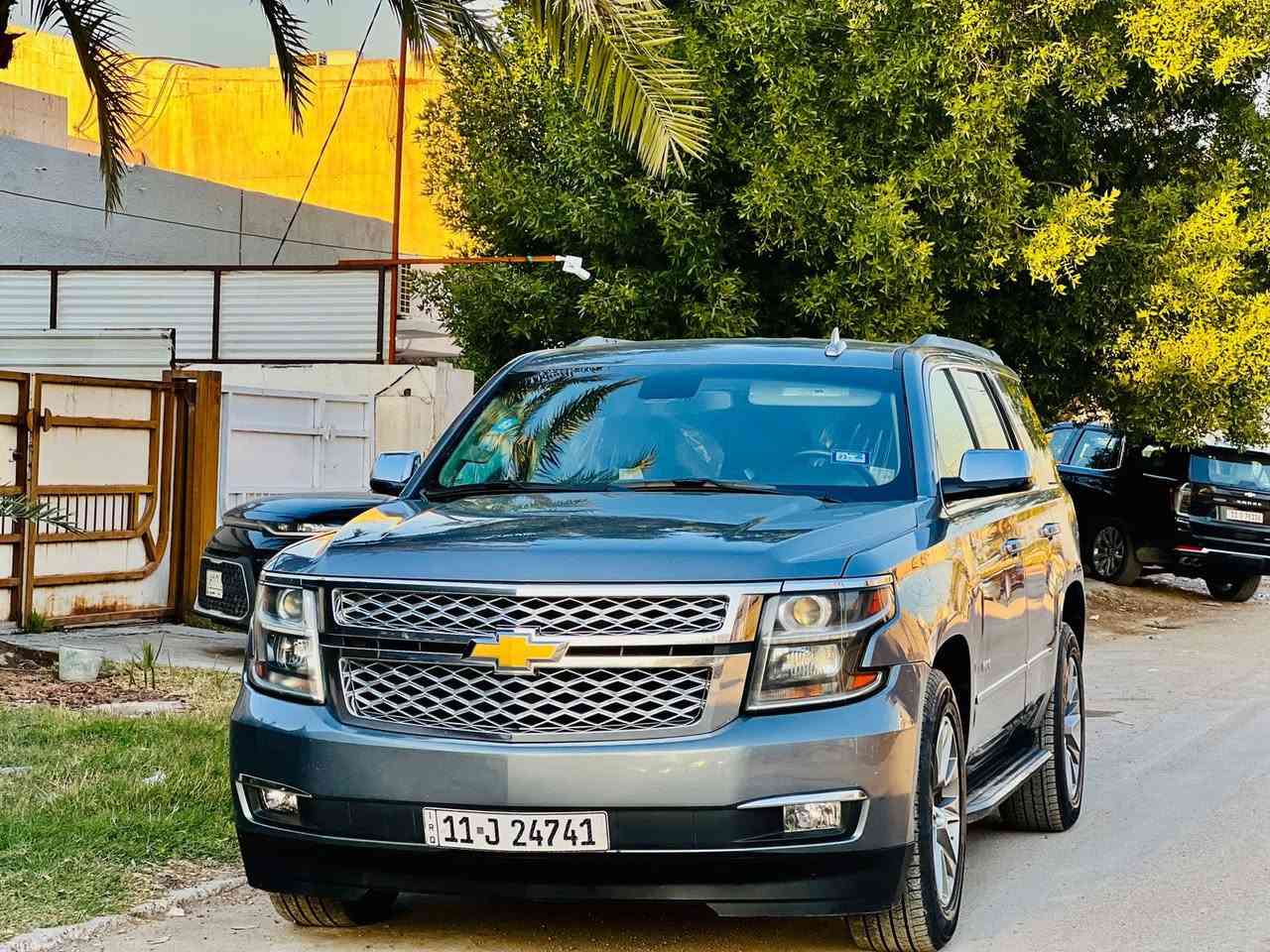 السلام عليكم
للبيع فقط تاهو 2019
***********
السعر 299
  نص مواصفات : LT
مقاعد جلد 
كراسي كهرباء 3 دكم 
قاصه 
فرس وسطي 
ويل كب بريمر 22 
تبريد مركزي 
شاشه كبيره 
كامره دواره 
تحكمات تبريد خلفيه 
رادار 
تنبيه 
نضام السير ع الخط 
محرك 5.3
حساسات 
مري كهرباء 
كروس سرعه وتحكمات 
مانع تزحلق
ليد امامي خلفي 
لايت عدسة زنون متحركه 
كشاف زنون 
سبعه راكب 
ماشيه 73جديده بمعنى الكلمه 
رقم بغداد بسمي

شرط التحويل 
السعر 299
***********
العنوان بغداد
