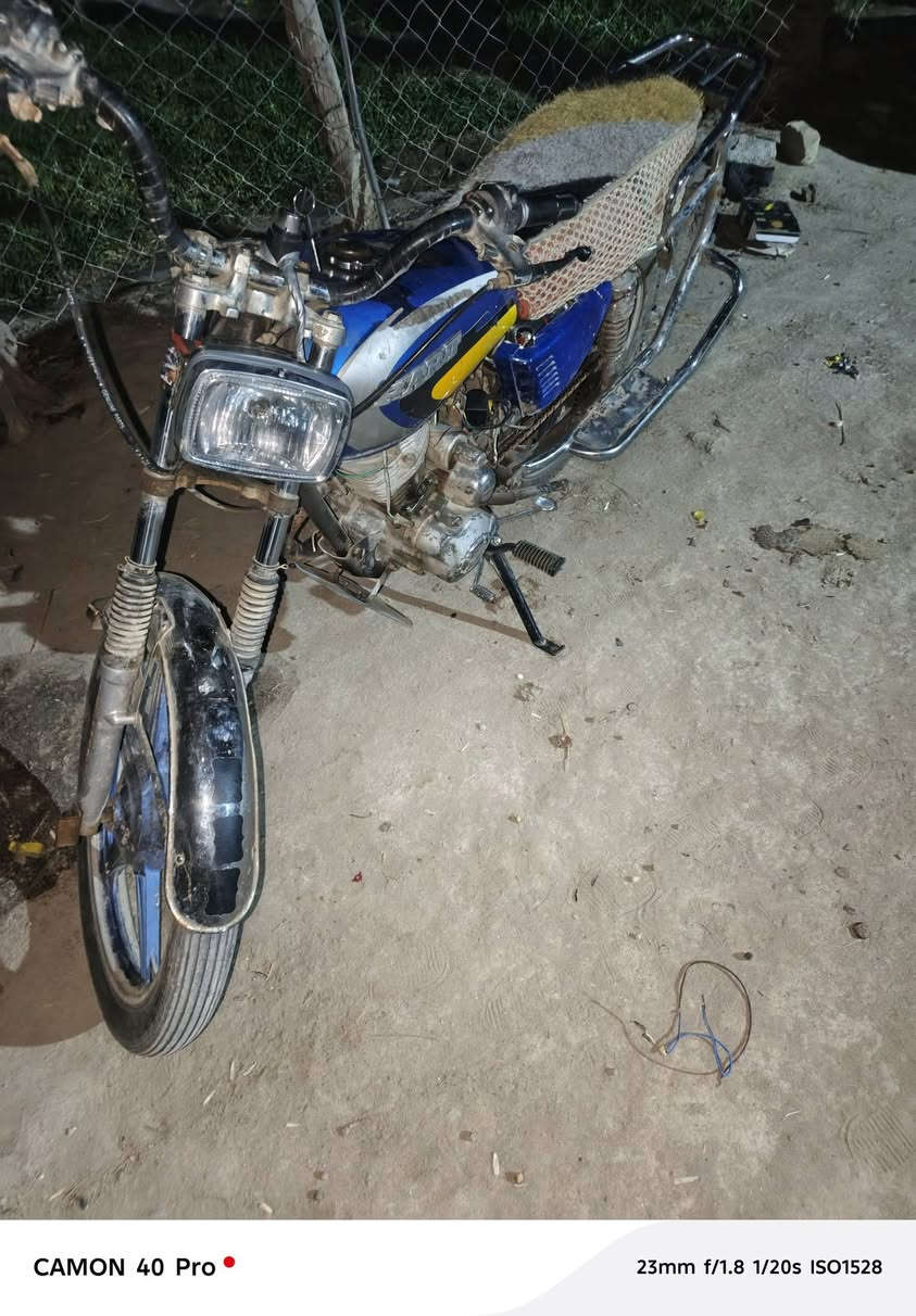 دراجه بارت للبيع اوراق ب٤٥٠ وبيه مجال بصيط ***********مكانه سوق الشيوخ
