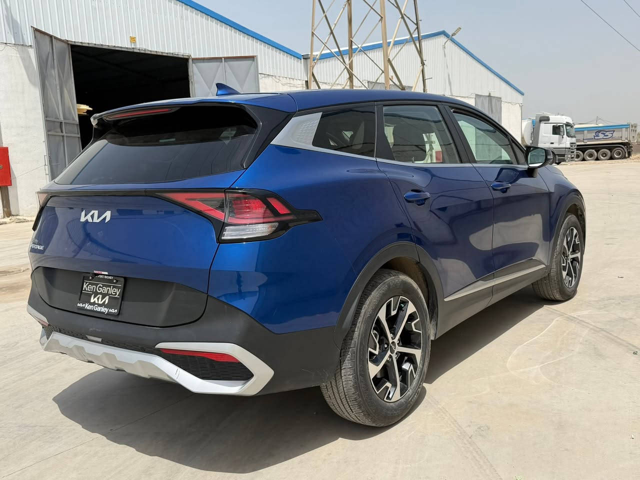 🚗 كيا سبورتج 2025 EX فول عدا بنوراما 🚗  
بدون رقم  سيارة زيرو شخط مابيهة  🔥
للبيع او مراوس حسب القناعة

✅ كفاله عامه
🔹 مواصفات EX 🔹  
✨ بصمة  
✨ كشنات جلد
✨ رادارات 360  
✨ تحكمات مقود  
✨ء Auto Hold  
✨ اشاير مري
✨سايد بريك بصمة
✨ ماشيه 5000ميل بعدهة زيرو

📸 بدون حادث تقرير فقط مياه امطار  تعمل وتسير من امريكا تقرير مزاد ورقم شاصي موجود  كفاله عامة على وضع شركة زيرو مداخل قطره مي بيهة

📍 المكان / بغداد  
📞 ***********
