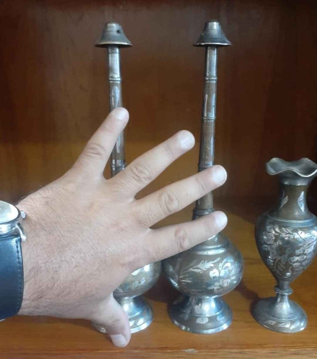 4 قطع نحاس طلاء فضه قديم مختوم - السعر 50 ألف للكل . بغداد, العراق


**إذا كنت صاحب هذا الإعلان وتريد حذفه لأي سبب، رجاءا أرسل رسالة إلى الدعم الفني**