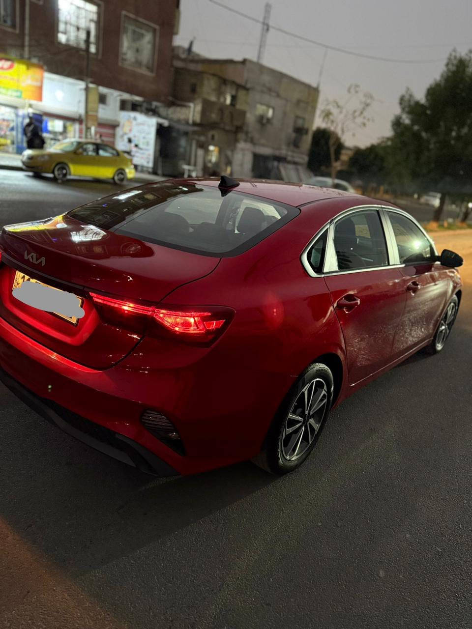 وين الي يدور كفاله عامه اليوم موجوده يمي

السلام عليكم 
للبيع فقط
كيا فورتي
موديل 2023
نص فول 
رادارات امامي جانبي
اشارة مري + رادار
الحادث واضح بالصور 
جدا بسيط
سياره كفاله عامه
من كلشي
سياره داخله كلين
عداد زيرو
محرك 2.0
مرقم بغداد تحويل مباشر
السعر اتصل وتدلل

للتواصل متوفر فقط ( اتصال + واتساب)
***********
