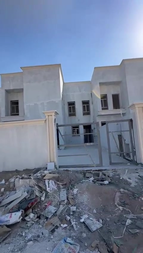 🏡{#دارللبيع في مجمع الرواسي السكني}🏡
⭐↩️مساحة؛ 200 :↪️
⭐↪️واصل جاهزللسكن
⭐↩️قسط: شهري 500
⭐↩️ غرفه4+استقبال+ صاله+مطبخ +كراج +مجموعة صحية للضيوف
✨ الطابق الاولى غرفتين سويت ومخزن
⭐⭐⭐⭐⭐⭐⭐⭐⭐⭐⭐⭐⭐⭐⭐⭐⭐
⭐↩️ موقع المجمع: خلف المعهد الفني في حي القدس مقابل دور القضات اقرب مجمع الى مركز محافظة النجف الاشرف↪️⭐

يباع بتطلوعه 

⭐(#للأستفسار الاتصال على الأرقام التالية)⭐
***********
