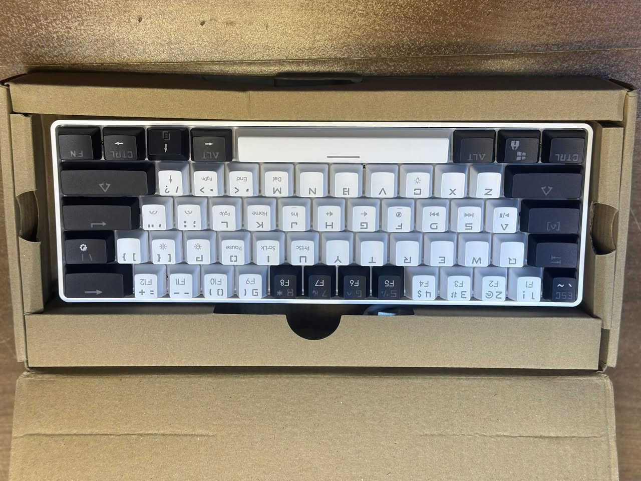 متوفر
ستفسار خاص


**إذا كنت صاحب هذا الإعلان وتريد حذفه لأي سبب، رجاءا أرسل رسالة إلى الدعم الفني**