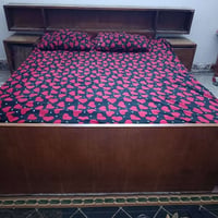 اخوان غرفه اخشاب مستخدمه في منطقه البلديات سعر 200 رقم الهاتف 07715330...