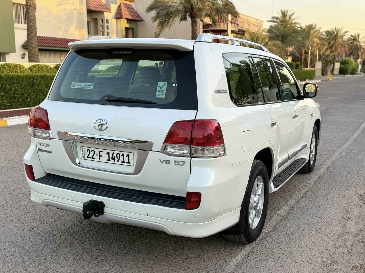 السلام عليكم لاندكروز VXR موديل 2011 سعرها 295 ورقة رقم اربيل بسمي فوول مواصفات 5700 اصل بيه باب خلف الصدر معه ربع جاملغ اثر شخوط تخريب بدون دواخل بدون معجون ع الفحص سيارة جديدة على وضع الشركة ماشية 123 جاهزة محرك كير مكفولات تخم تاير جديد للاستفسار *********** السعر 295 ورقة مكان بغداد
