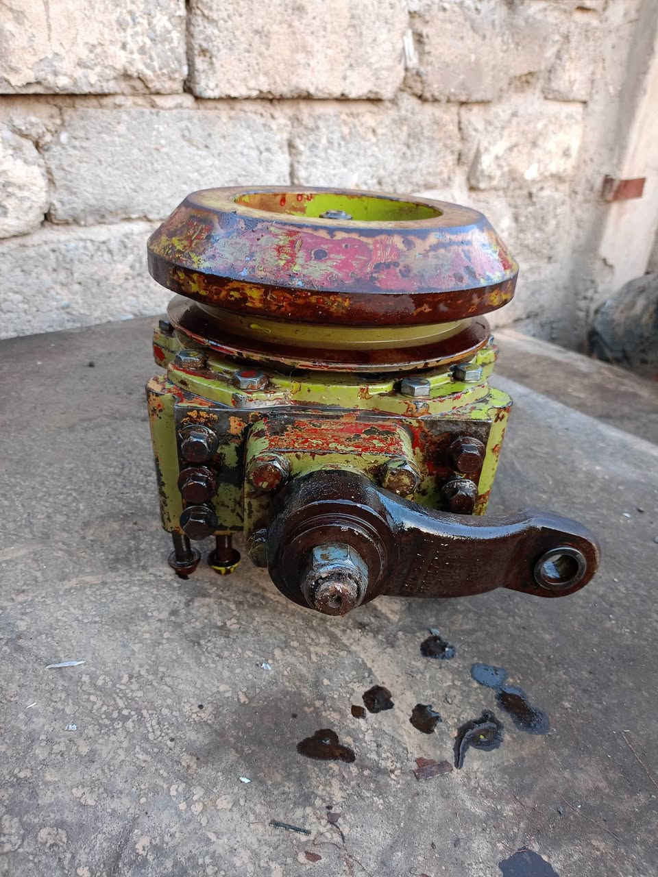 جعموقة راس المنجل مال حاصدة نيوهولند 🌾 شرط اخو جديد استفسار على هذا الرقم ***********...***********
