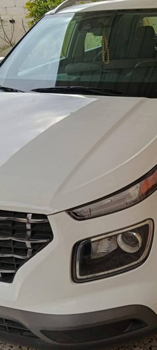 سلام عليكم اخوان هيونداي فينو موديل ٢٠٢١
 لون ابيض 
وارد أمريكي
 المواصفات::
تحكمات ستيرن
 مثبت سرعه
 رادار امامي
 كامره خلفيه
 مكينه ١٦٠٠ 
 السياره للبيع السعر 135
***********
