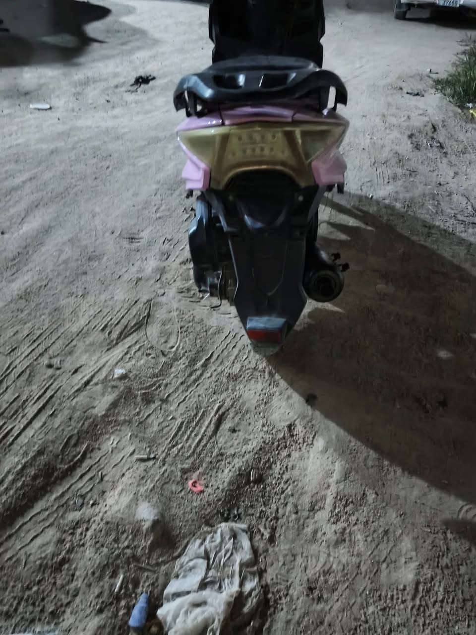 سكنس صيني للبيع دراجه كلشي شغال بيها مكينه خيط بخار بس علا شرط تشتغل وين ميعجبك تطلع بيها كهربايات سلف سعرها ب٢٥٠وبيها مجال مكانها نجف شراي يتصل***********
