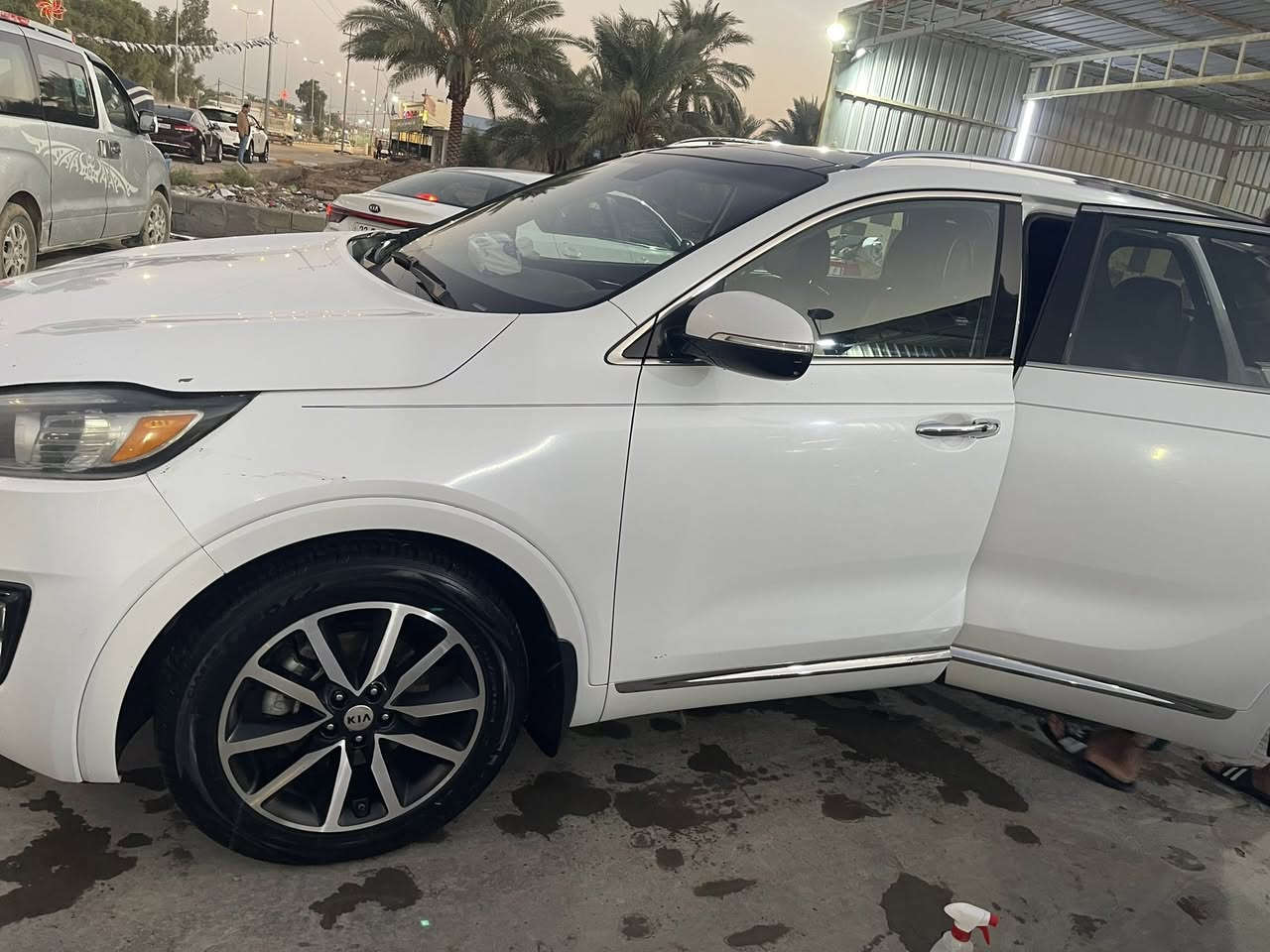 يا الله سلام عليكم
للبيع سورنتو 2016

فول 

مواصفات مميزة اعلى فئة Sxl 

رقم بغداد أب اسمي مكاني واسط 

حادثه جاملغ امامي بدون دواخل جديده سيره 

لاستفسار اتصل ***********
