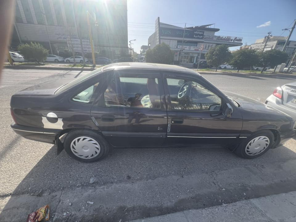 فكتره موديل 93 كير محرك شرط حجم 16 رقم بغداد تحويل مباشر صدر جديد تخم تاثيرات جدد فتحت سقف صبغ عام جماليه بدون ضربه مسجل شغال 4 سماعات جدد كهربائيات كلها شغاله  سعر 42 بيها مجال  مكان السياره صلاح الدين الضلوعيه ***********//
