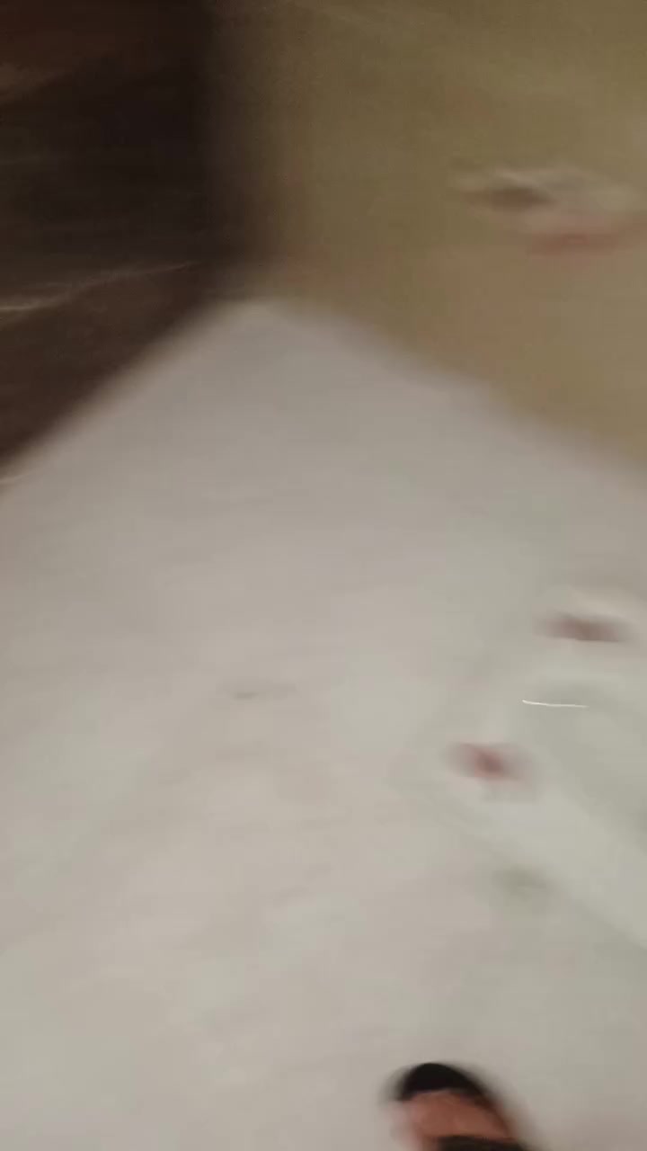 سلام عليكم شنو اختفه الشغل خلفه سيراميك متفرغ ارضي وجداري ***********شرط نطب لموقع اكمل يله نطلع منه
