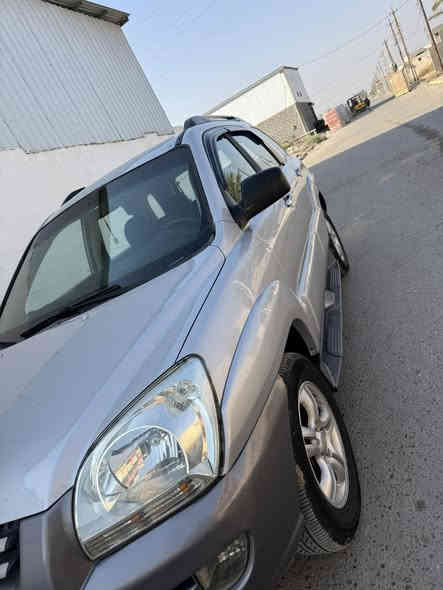 سلام عليكم سبورتج للبيع موديل 2008رقم بغداد كير محرك جدد باتري جديد تخم تاير جديدتبريد ثلج نغصه الصدر الأمامي نص عمره السيارة بيه ضربه بالجاملغ الخلفي ومصبوغه عام للجماليه مكان السيارة بغداد التاجي باب الأول السعر 88وبيه مجال الاتصال ***********/***********
