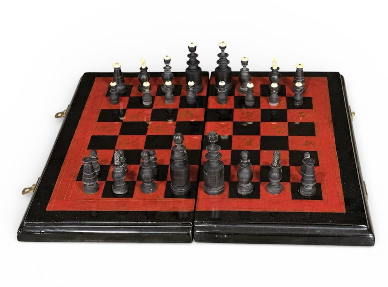 شطرنج   
صناعة يدوية 
- نوع  /  خشب صيني 
- قياس / 40 ×40 سم 
- مـلاحظة ( بدون اي ظرر او تصليح ) 
- العنوان / بغداد / الكرادة / حي الوحدة . شارع سلمان فائق  (  مجمع بازار انتيك بغداد )  
   الطابق الاول  
  للاستفسار اكثر الاتصال لاستفسار اكثر الاتصال 
  ***********        
  *********** 
واتس اب او فايبر او مراسلة الصفحة.
