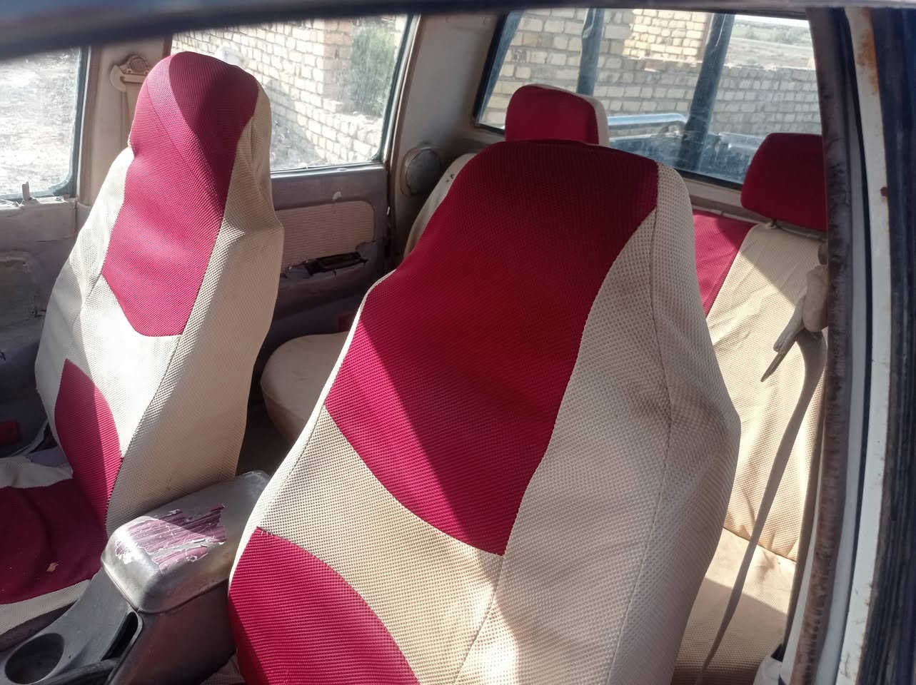 سلام عليكم سياره ل بيع سياره نضيفه كلش محرك نضيف سياره مرتبه نضيفه كلش السعر ب 16 وراقه وبيه مجال مكان قضاء ال اصلاح رقمي ***********
