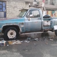 جمسي موديل 1988 شغالة بس المكينة بيها بخار مكينة 305 كير عادي تخم تاير...