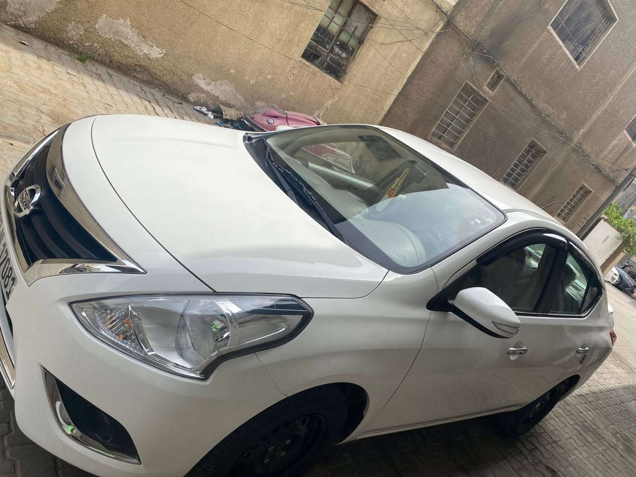 نيسان سني موديل 2025🔥
شاشه لمس 
4 جام كهرباء 
تبريد قطعتين 
شاشة كار بلي
اشاير بلمري
يدات نيكل وسبايدر
كشنات جديده 
تايرات جديده
ماشيه 21km
السعر 123
بغداد الكاضميه 
الرقم ***********
