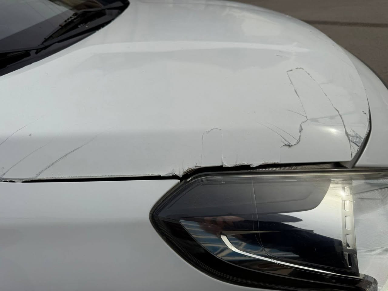 سلام عليكم نيسان سني موديل 2023 من بغداد مكفوله من طخه وصبغ كير مكينه مكفوله تخم تاير جديد سنويه 29 سعر 114 وبيه مجال بسيط بغداد حي القاهره رقم ***********
