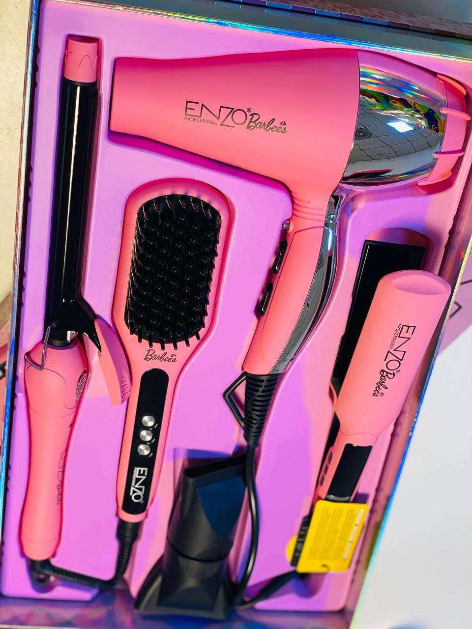 😍🙌 Enzo Professional Home Hair Styling Set ✨💇‍♀️

💇‍♀️🔥 طقم تصفيف الشعر المنزلي من إنزو بروفيشنال 🔥💇‍♀️ شسوار اينزو

💨🖤 يحتوي على سشوار قوي لتجفيف سريع واحترافي ✨⚡
🌀🌟 فرشاة حرارية لتسريح وتمليس الشعر بسهولة 💕👌
🎀💫 فير لعمل أحلى كيرلي وموجات طبيعية 😍💃
✨🪄 ستريتنر لنعومة ولمعان شعر مثل صالونات التجميل 💎💆‍♀️

🌈💝 مجموعة متكاملة تغنيك عن أي جهاز آخر 👌🛍️
🚀💨 سريعة، عملية وسهلة الاستخدام بكل مكان ✈️🏠
🔒✅ جودة عالية وضمان احترافي 🖤⭐

📌 المميزات: ✨
✔️ 4 أجهزة أساسية في طقم واحد 💇‍♀️🎀
✔️ تصفيف احترافي من البيت 🏠💖
✔️ توفر وقتك وفلوسك 💵⏳
✔️ مناسبة لكل أنواع الشعر 👩🧕👩‍🦱 بغداد, العراق


**إذا كنت صاحب هذا الإعلان وتريد حذفه لأي سبب، رجاءا أرسل رسالة إلى الدعم الفني**