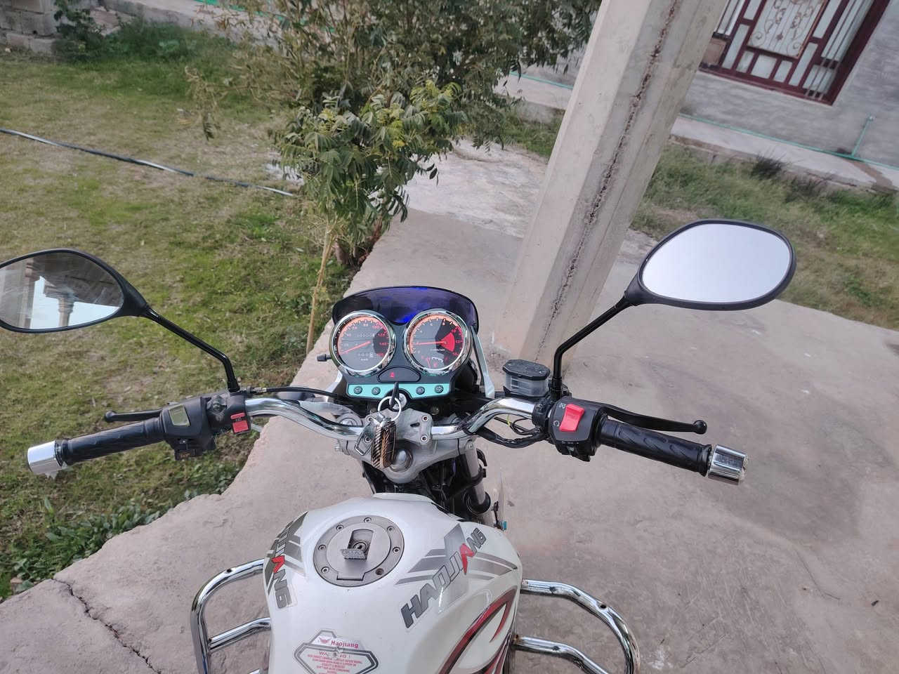 سلام حبايب موطور موديل 16 معمر او محدث موديل 24 للبيع اوراق مابي  مكانه جسر الضلوعيه الكونكريت اتصل وتدلل ***********  او راسلني خاص
