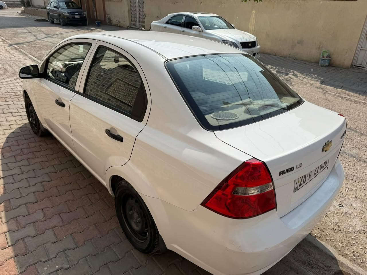 للبيع افيو مديل 2009 مكفوله عدا بارد قليل بالجاملغ الامامي السياره باسمي السعر 83  رقم موبايل *********** مكان كوفه
