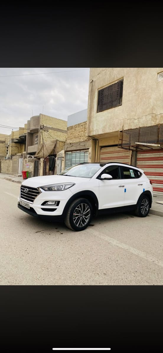 توسان موديل 20 خليجية فول مواصفات
رقم اسليمانية تحويل ثاني يوم 
مستعجل ع بيعتها 
السيارة كفالة من الفتح والصبغ والتبديل برغي واحد ممفتوح بيها كير مكينة برغي ممفتوح بيهن ماشية 37 كيلو  شرط سونار وين ميعجبك 
ملاحضة السيارة بيها بارد كلش قليل بل جاملغ الخلفي بدون قطرت صبغ وبدون فتح وبيها حالوب ممبين اصلن القمارة كزار بانوراما ع طولها  الصفاح مابيها شي بس البنيد شوية بي حالو وتعرفو يصلح بجهاز وينطيك بي ضمان سونار بس اني ماعندي مجال اسوي لان محتاج فلوس 
السعر 187 وبيها مجال ومستحيل اكو توسان 20 كفالة بهيج سعر ودور وشوف 
العنوان بغداد 
رقم الهاتف : ***********
