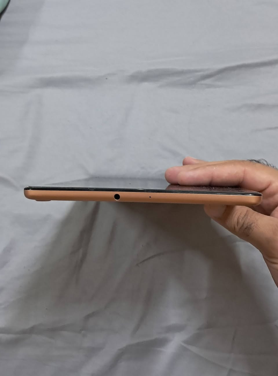 السلام عليكم مكلف بلنشر
تاب سامسونك A7 ذاكرة داخليه 32 يستقبل رام خارجي
نظافة 100/100 
غراضه كامله مكاني البياع
 سعره 150 شكرا للجميع


**إذا كنت صاحب هذا الإعلان وتريد حذفه لأي سبب، رجاءا أرسل رسالة إلى الدعم الفني**