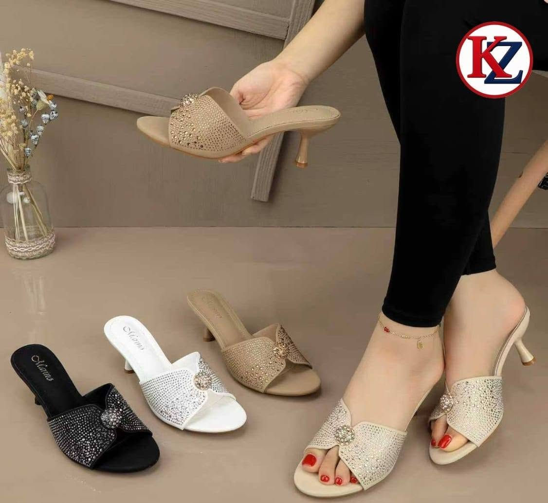 ✨ لأن الأناقة تبدأ من خطواتك ✨

💖 عرض خاص لفترة محدودة 💖سعر الزوج فقط 15 ألف دينار 🌷

👠 البضاعة المشمولة بالعرض موضحة داخل المنشور 👇لا تفوتوا الفرصة، فبعض القطع لا تتكرر ✨

👜 أحذية وحقائب بيروت📍 شارع مزرعة – مجمع رؤتانا – الطابق الأول – محل رقم 24🚚 يوجد توصيل داخل خانقين وجميع محافظات العراق


**إذا كنت صاحب هذا الإعلان وتريد حذفه لأي سبب، رجاءا أرسل رسالة إلى الدعم الفني**