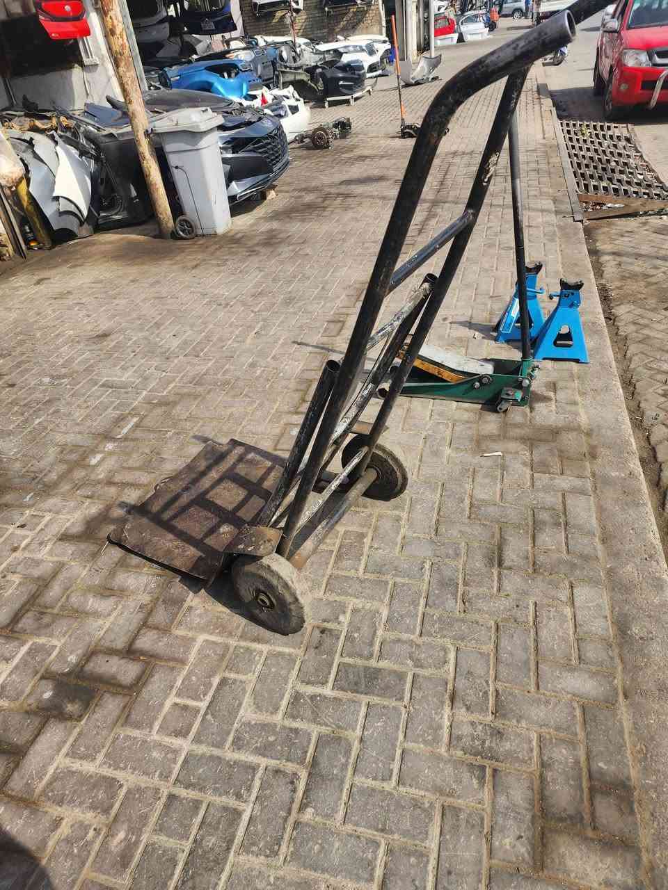 عربانة حديد للبيع
السعر ١٠٠ الف
بغداد الطالبية
***********
