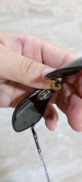 نظارة ماركة ويست ايطالي
تصنيع من قبل شركة ioves (مخصص لتصنيع النظارات و عنده خبرة 70 سنة)
قطعة راقية جدا
وزنه خفيف
تصميم انيق
قطعة نضيفة جدا
للاستفسار واتس اب ***********
