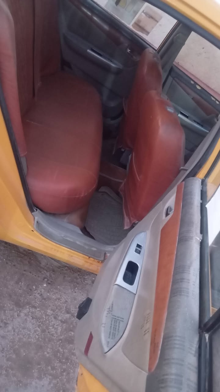 ليفان 620 موديل 13كير كفاله محرك بي دخان تبريد شغال شرط ثلج  حداده تخم تاير عينه صينيه جديده باتري جديد تحويل شرط سنويه لل28 بصره اليف مشروع وطني دوشمه جلد ارضيه جلد سياره بيها نصبه ودواخل كلش حلوه لايت زنون سنتر لوك كلشي شغال بيها مراوس او بيع 25 بيها مجال قليل ***********
