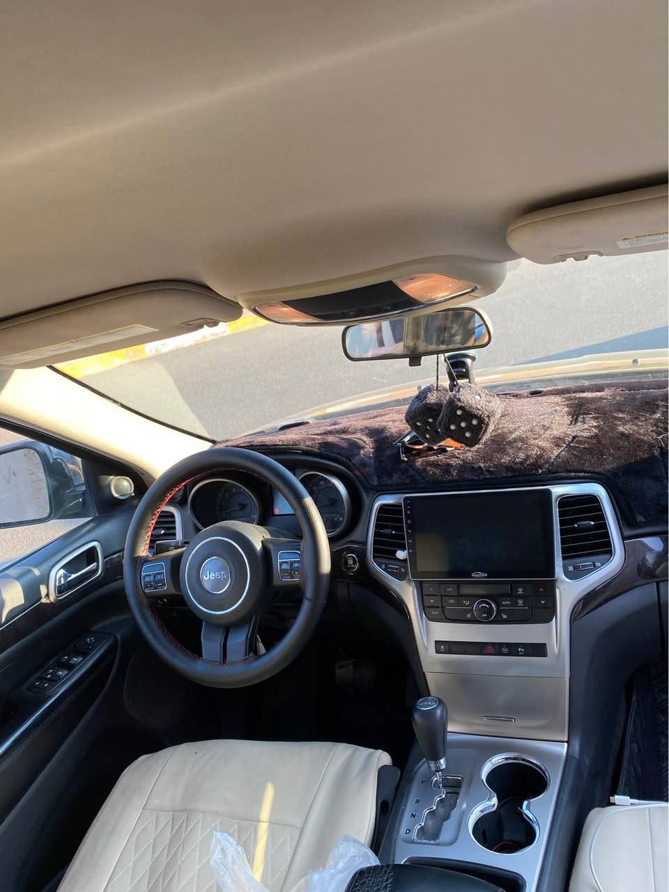 جيب لاريدو موديل2011كلين  من الدعاميه الي الدعاميه بالشرط دبل اكسل كير محرك بشرط تبريد قطعتين اكسل بشرط تيارات جديد عنوان كركوك سعر 182بي مجال رقم موبايل ***********/*********** كركوك, العراق
