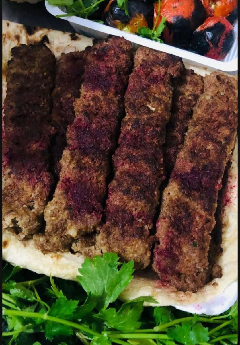 #مندي_المسيباوي
من قسـم المَـشويات 
نقدم لكم أطيب وألـذ انواع المشويات 
كباب لحم عراقي ١٠٠٪؜ 
سـعر الكيلو ١٤،٠٠٠ فقـط 
كـباب دجاج ذبح عراقي 
سعر الكيـلو ١٢،٠٠٠ فقـط 
دجاج شوي 10،000
سمك مسگوف حسب الوزن
 دجاج ذبح شوي ع الفحم  11،000
مندي دجاج 15،000

#تـوصيل_مجـاناً_داخل_المسيب

للحجز ☎️ :

*********** للاتصال
*********** واتسـاب
***********
