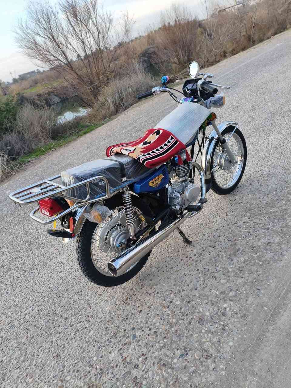 يالله السلام عليكم للبيع  نامه شلامجة اصلي تعمير
 
موديل 25 وشاصي من احمد شهاب  23 اوراق اسكنر 

دراجه خير من الله نضافه فول كهربائات كله شغاله

مكينه مامفتوحه مكفوله مابيه اي نقص السعر 900

 بيه مجال. شراي تدلل بس مو شراي لا تعبني. فدوه 

مكاني دوانيه دغاره صدر دغاره للتفسار خاص لو

 اتصال.  *********** / ***********.
