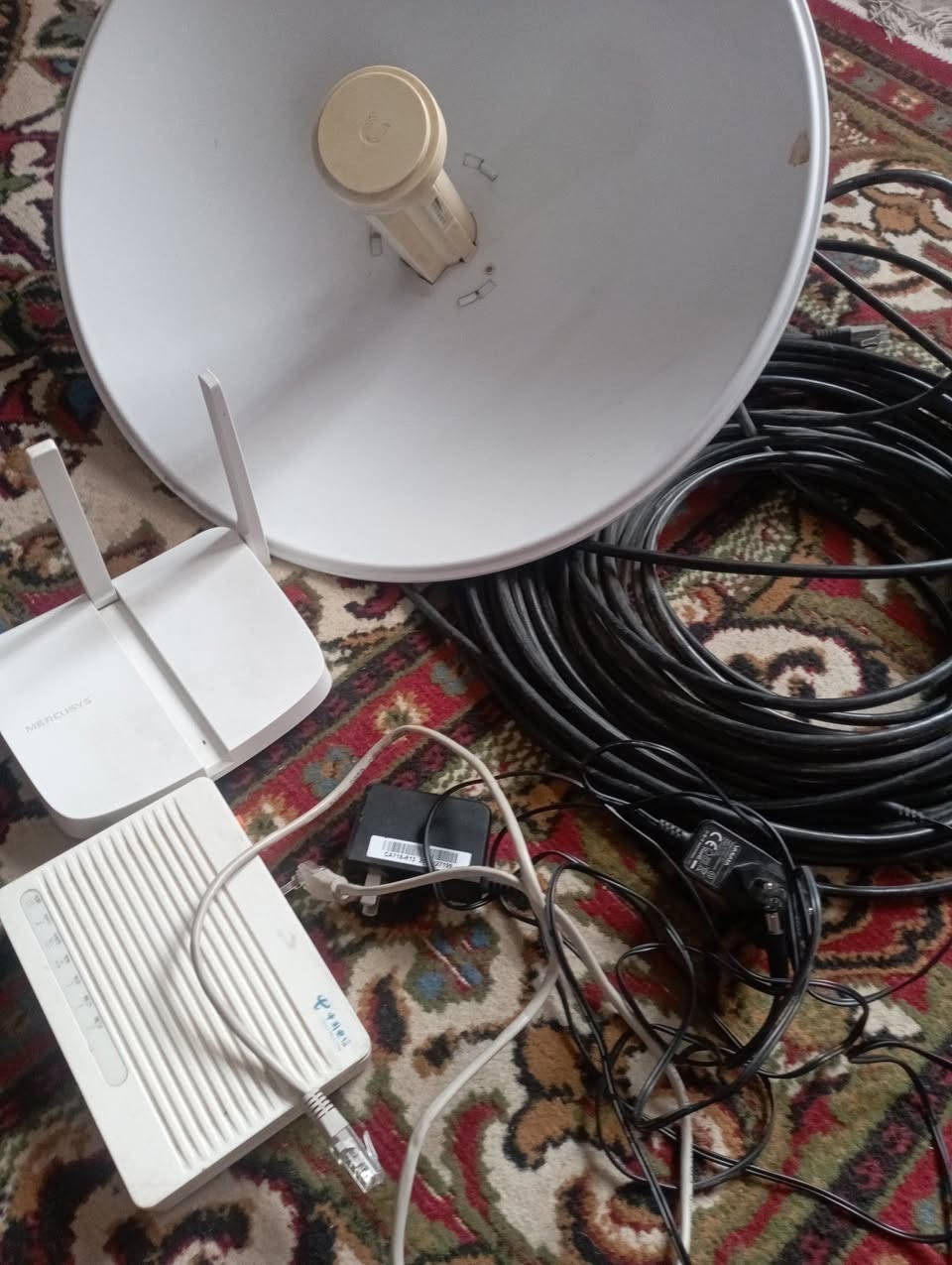 السلام عليكم مكلف بلنشر غراض نت 
للبيع مستخدمات شهرين نضافة فول 
*********** كلهن ب ٩٠ الف  والكوسرة ب ١٠
