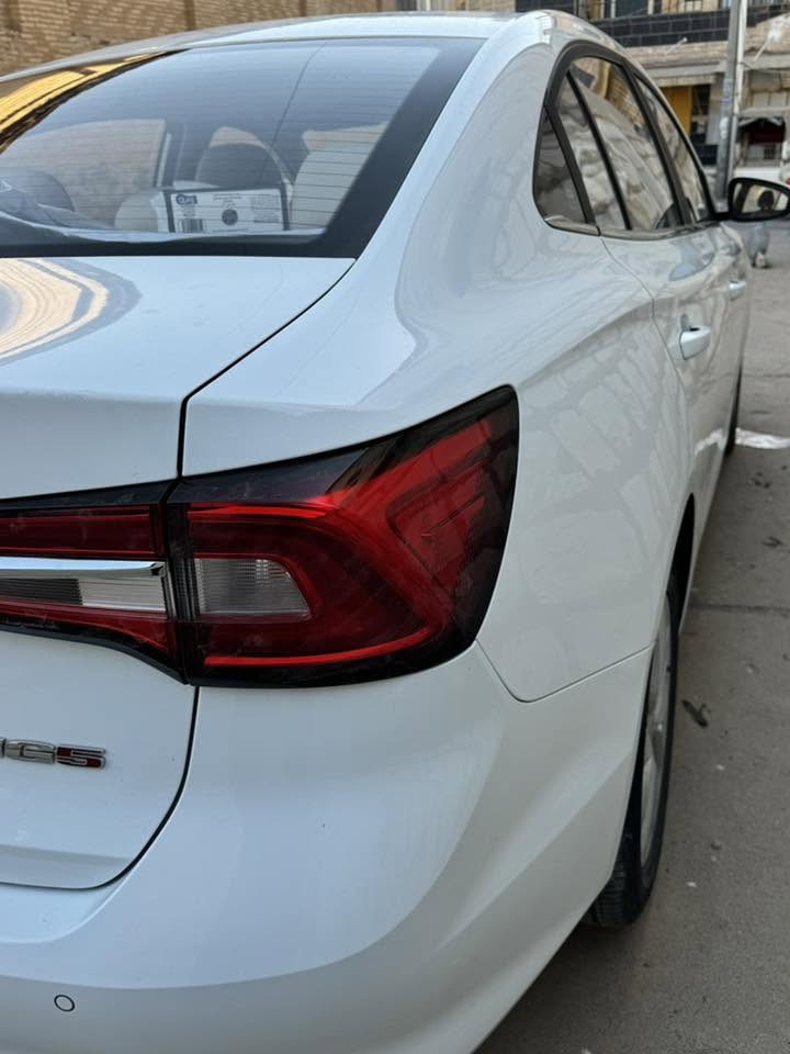 mg 5 2023 comfort
بێ بۆیاخ بێ دەعم تەحویل خرامە بەشەرت
سێ مۆدی لێخوڕینی هەیە
ناو کرێمەیە 
شاشەیە کامێرایە لایت لید سوکان فۆلیۆم تەعدیل سورعە زیاتریش…
هی مەعرەز نیە هەتا بڵیت جوانە
نرخ. 102 $ مەجالی تێدایە برایانە 
سۆنەریم داناوە
***********

