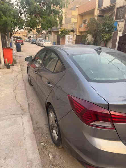 النترا ٢٠١٩ رقم بغداد بيه جاملغ اليمنه مبدل والبنيد والباب الامام بصف السائق والباب الخلفي مرشوش بدون فتح كير At نظيفه مال بيت لامشتغله تكسي فقط يحتاج لها ترتيبات تفيد بياع شراي للتواصل ***********صاحب السياره ثاني يوم مداورة سعرها 138بغداد الدوره
