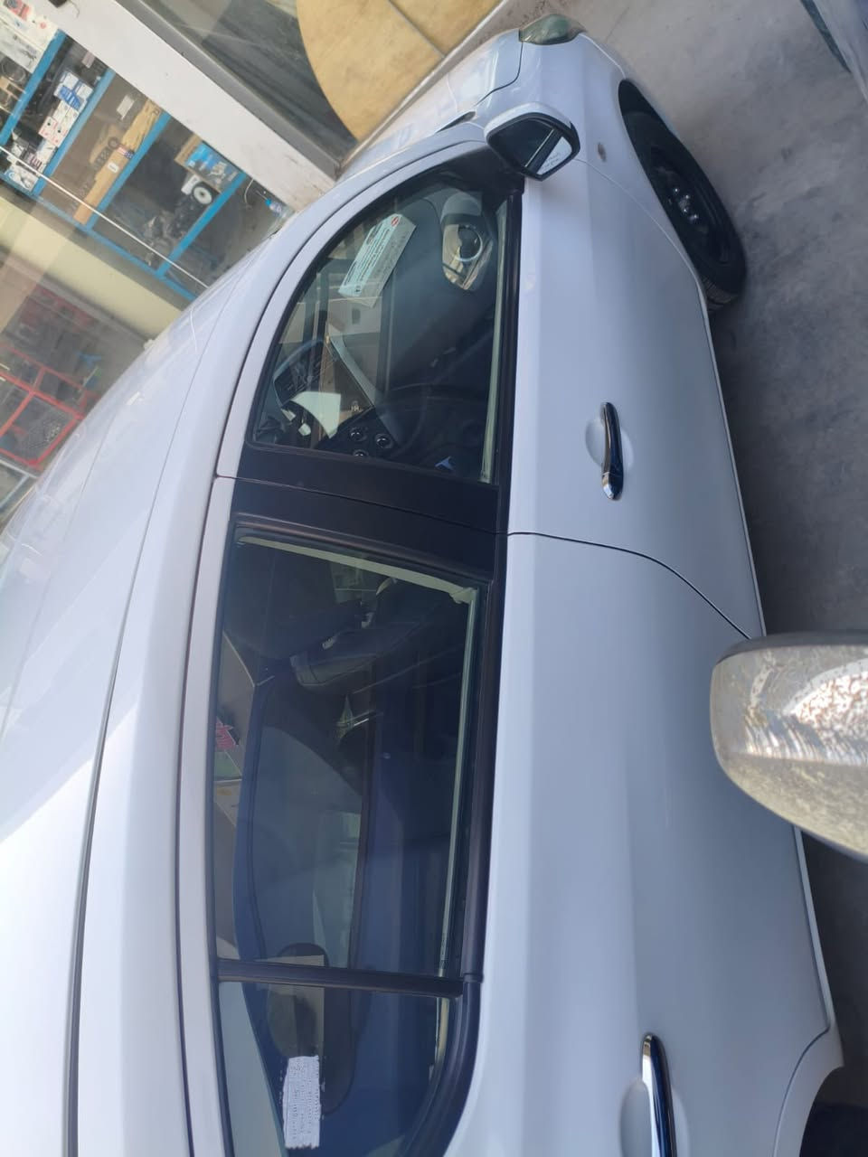 السلام وعليكم نيسان صني 2024 كفاله عامه ما عده النقطه البل قمارة امضحة بل صوره السعر 135 وبيه مجال أنا مكلف بل نشر كل التفاصيل يم هاذا الرقم 0773 160 0004
